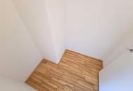 Maisonette-Wohnung mit großer Dachterrasse und 2 WCs - U1 Nähe - AB MAI!!!