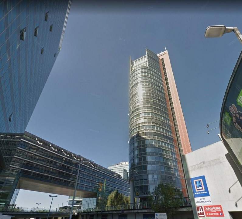 Bürofläche im ANDROMEDA -TOWER + mit Dusche + direkte U1 Nähe