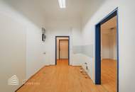 Geräumiges 3-Zimmer Büro mit großen Lagerräumen und eigener Einfahrt, Nähe Landstraße