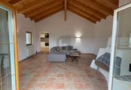 FRISCH RENOVIERT MIT POTENTIAL AUF ZWEIFAMILIENHAUS