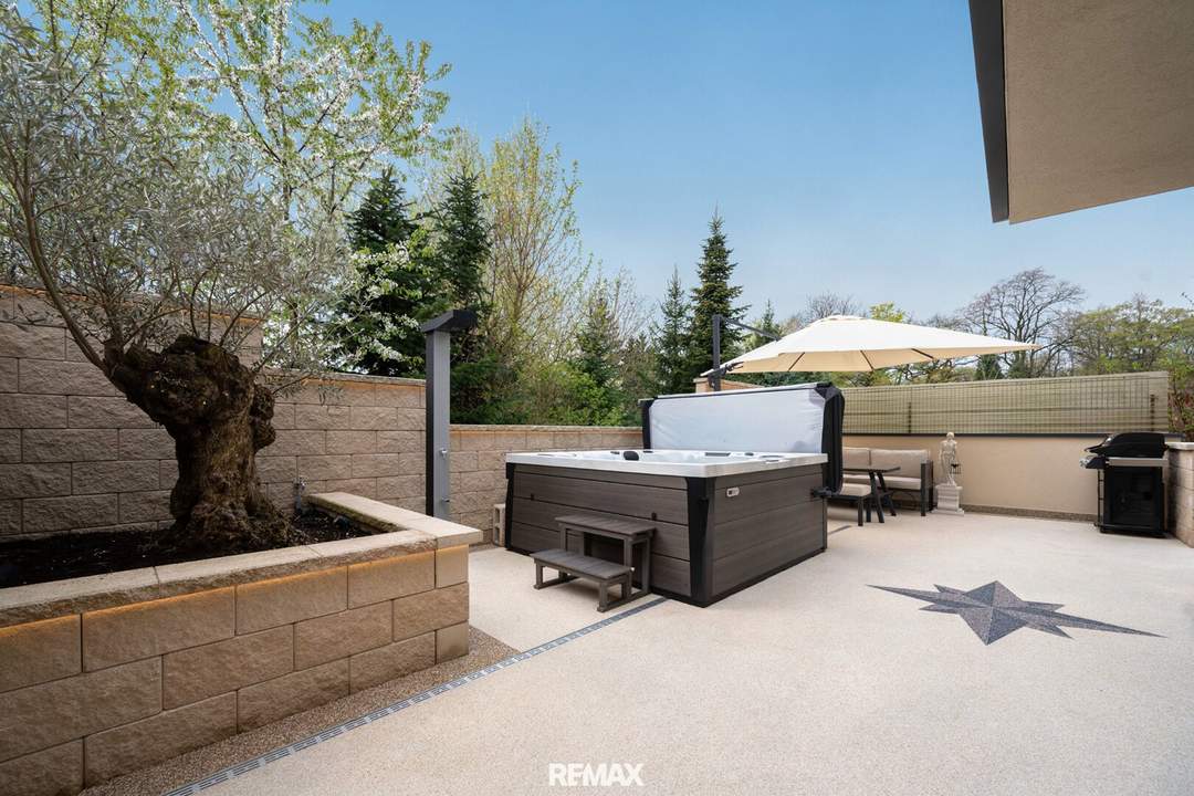 Hochwertiges Eckreihenhaus mit Whirlpool, sonniger Terrasse & hochwertiger Ausstattung – 197,29 m² Wohn- & Nutzfläche