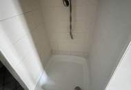 93 m² voller Möglichkeiten: Gestalten Sie Ihr persönliches Altbaujuwel Sanierungsbedürftig