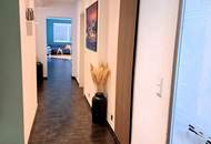 Wohnjuwel mit 2 Wohnungen (ca. 290 m² Wfl.), 2 Terrassen, Gartenareal mit Pool & Poolhaus - Neuzeug