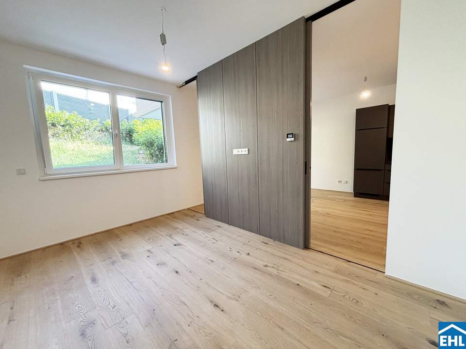 3-Zimmerwohnung mit Pool & Eigengarten!