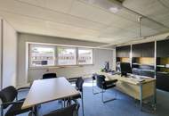 Lagerhalle mit Büros an der B1