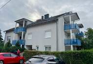 Schöne 2-Zimmer-Dachgeschoss-Wohnung mit Balkon und Parkplatz