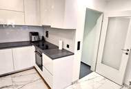 2 Kleinwohnungen im Trauner Stadtzentrum,- Zusammenlegung zu Einer mit 90m² möglich. Anlegertauglich!!