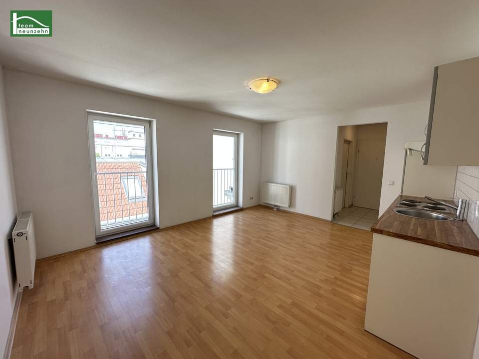 Helle Wohnung mit Innenhofausrichtung im Dachgeschossausbau - Nahe U4 und U6 Längenfeldgasse!