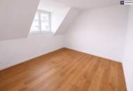 Stilvolle Dachgeschoss-Maisonettewohnung mit 2 Schlafzimmern und 2 Bädern im rundum sanierten Haus – effiziente Luftwärmepumpe &amp; Klimaanlage – überzeugen Sie sich bei einer Besichtigung