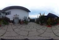 Einfamilienhaus mit drei eigenständigen Wohnungen und einzigartigem Erlebnisgarten