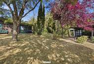 Absolute Traumlage in Mühlbach: Geschmackvoller Landhausstil, parkähnlicher Garten, Pool und einmaliger Fernblick!