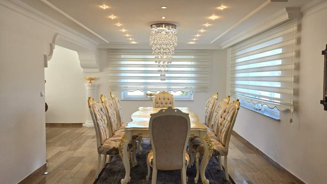 Exklusives Haus in Lanzendorf * Pool * Garage * Sauna *