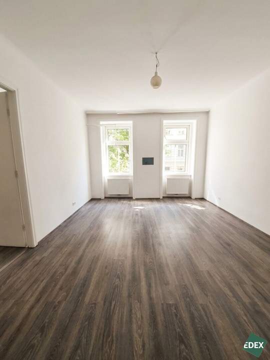 Zwischen Prater &amp; Donau – Freundliche Altbauwohnung mit Balkonoption