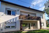 Großes Haus mit 2 Wohneinheiten und schönem Garten in ruhiger Lage in Neuhaus