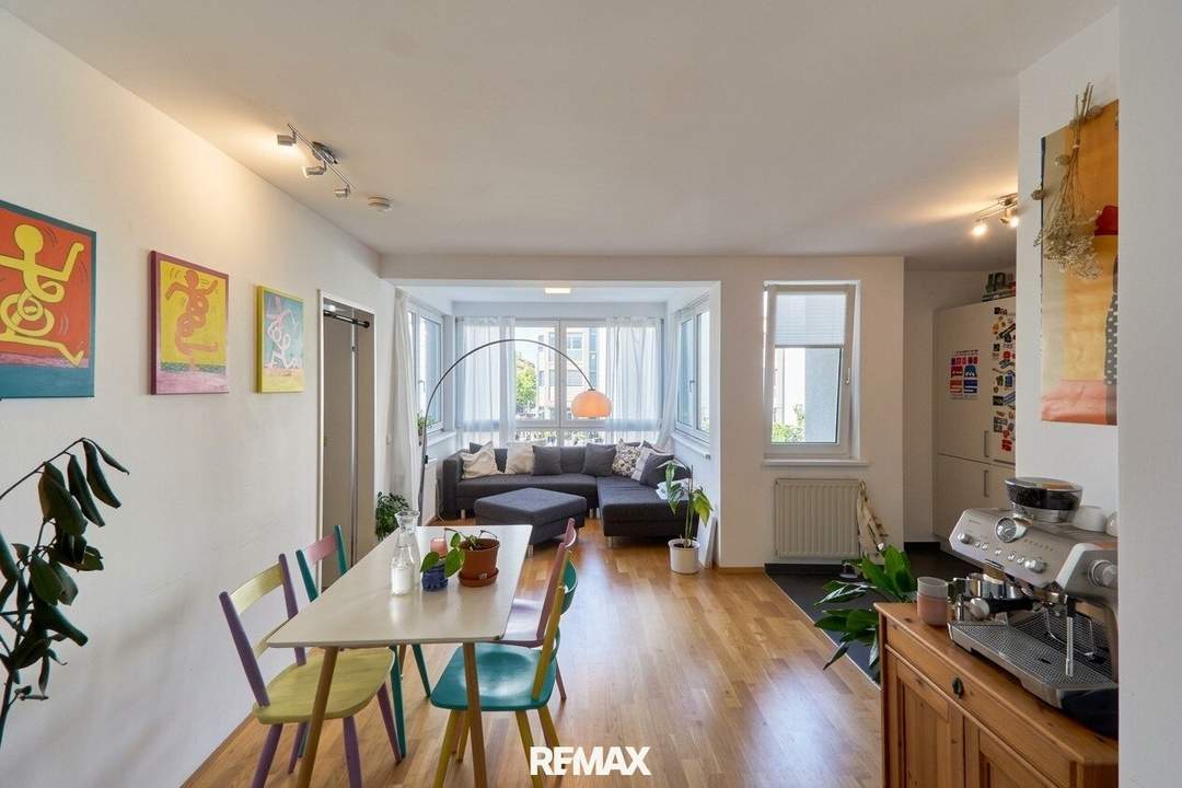 Höttinger Au: Attraktive 4-Zimmer-Wohnung mit Tiefgaragenabstellplatz