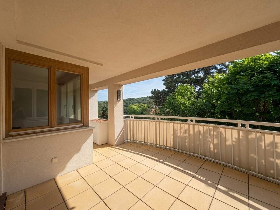 Appartement avec de spacieuses terrasses dans un cadre résidentiel verdoyant et privilégié à Pötzleinsdorf / Spacious Terrace Apartment in an Exclusive Green Residential Area of Pötzleinsdorf
