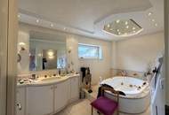 Viel barrierefreier Wohnraum, Platz für gemeinsame Werte und Indoor-Pool // Much barrier-free living-space, room for shared values, and indoor pool //