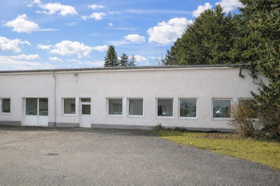 Gewerbeimmobilie - Büro trifft auf vielseitigen Großraum