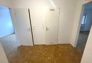 Jetzt einziehen – 1 MONAT MIETFREI SICHERN! Ihr neues Zuhause mit Wohlfühlblick - Genießen Sie eine traumhafte Aussicht mit wunderschönen Sonnenuntergängen - Ideal für Singles oder Paare!