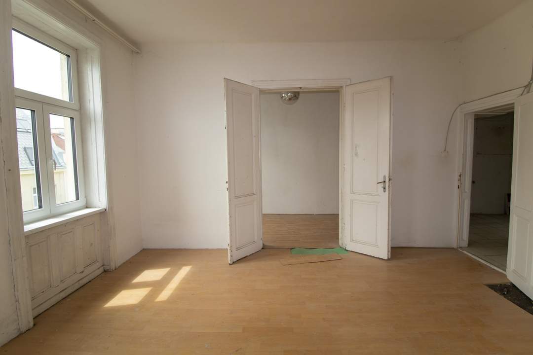 NEUER PREIS: EUR 145.000,- | Altbau mit Potenzial im Stuwerviertel