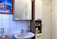 MODERNES TRAUMHAUS mit POOL & WELLNESSBEREICH / ZENTRUMSNAHE RUHIGE SIEDLUNGSLAGE / SACKGASSE