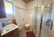 EXKLUSIVES SEEHAUS AM NEUFELDER SEE – MODERNES WOHNEN MIT PRIVATEM WASSERZUGANG