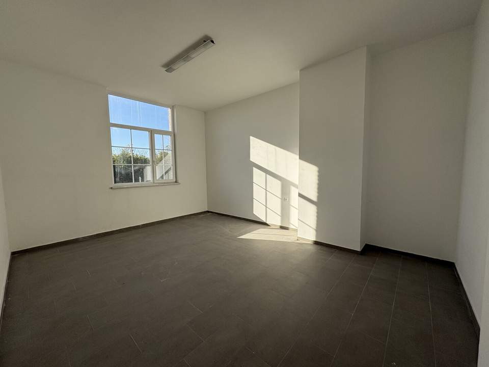 Vielseitig nutzbarer Raum, Büro, Lager im Industriegebiet – ca. 17 m² PROVISIONSFREI!!! D9