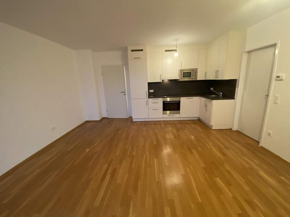 Ruhige Innenhoflage!! Moderne Neubauwohnung mit großzügiger Loggia!!