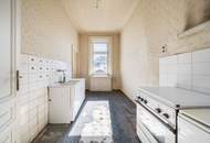 Sanierungsbedürftiger Altbau mit Potenzial: 74 m² in ruhiger Innenhoflage zur freien Gestaltung