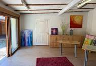 Haus mit 180 m² Garagenhalle und großem Garten