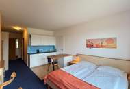 APARTMENT mit "Französischen Balkon" und eigenem Parkplatz "Traumhaftem Ausblick" direkt am Golfplatz