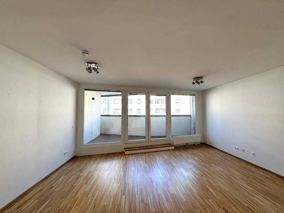 Wohnen mit Komfort: Neubau mit Loggia, Terrasse & Garagenplatz!