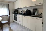 ***OPEN HOUSE, Freitag, 7. August 2026 von 13 - 16 Uhr*** Renovierungsbedürftiges Einfamilienhaus mit Nebengebäude in sonniger Lage nahe Schärding