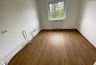Helle 3 Zimmerwohnung mit Balkon, ab sofort!