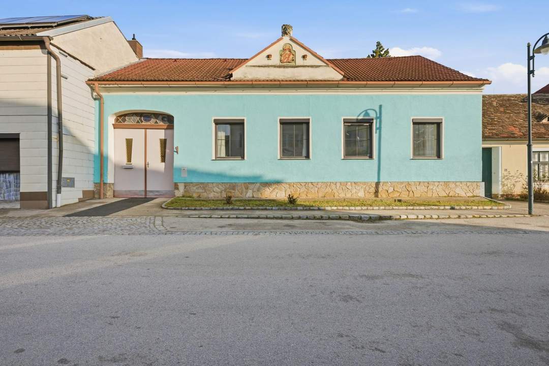 Traditionelles Landhaus mit idyllischem Innenhof in Mailberg!