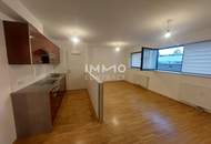 BITTE NUR SCHRIFTLICHE ANFRAGEN ! Helle, hübsche 2 Zimmer- Wohnung in der Guldengasse