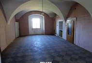 "HISTORISCHES INVESTITIONSOBJEKT"