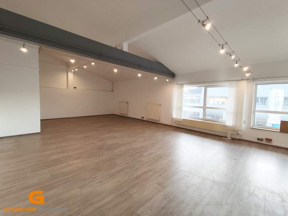 Vielseitig nutzbare Betriebsimmobilie in Wals-Siezenheim mieten