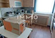 VERLASSENSCHAFT 3-ZI. WOHNUNG 92 m² MIT WEST - LOGGIA 6 m² UND PARKPLATZ IM 5.OG UM € 255.000,--