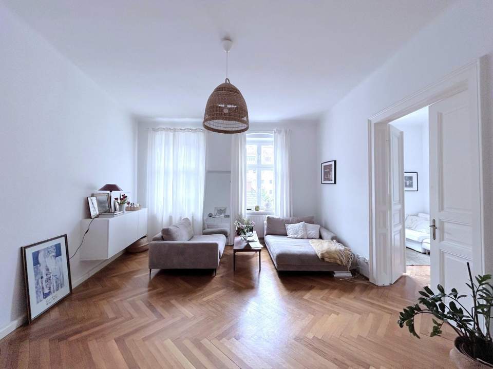 Linz/Stadt: Altbau-Mietwohnung ca. 71m² (2 Zi.) im Herzen von Linz in der Kapuzinerstraße (Nähe Promenade)