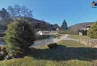 Außergewöhnliches Mehrgenerationenhaus mit Schwimmteich und sehr viel Charme