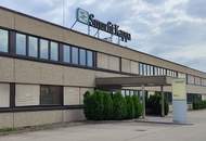 Halle mit Büro