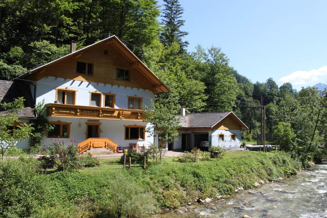 Wohnhaus in Naturlage