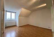 Elegante Dachgeschosswohnung im Botschaftsviertel – beim Belvedere, mit Hofruhelage