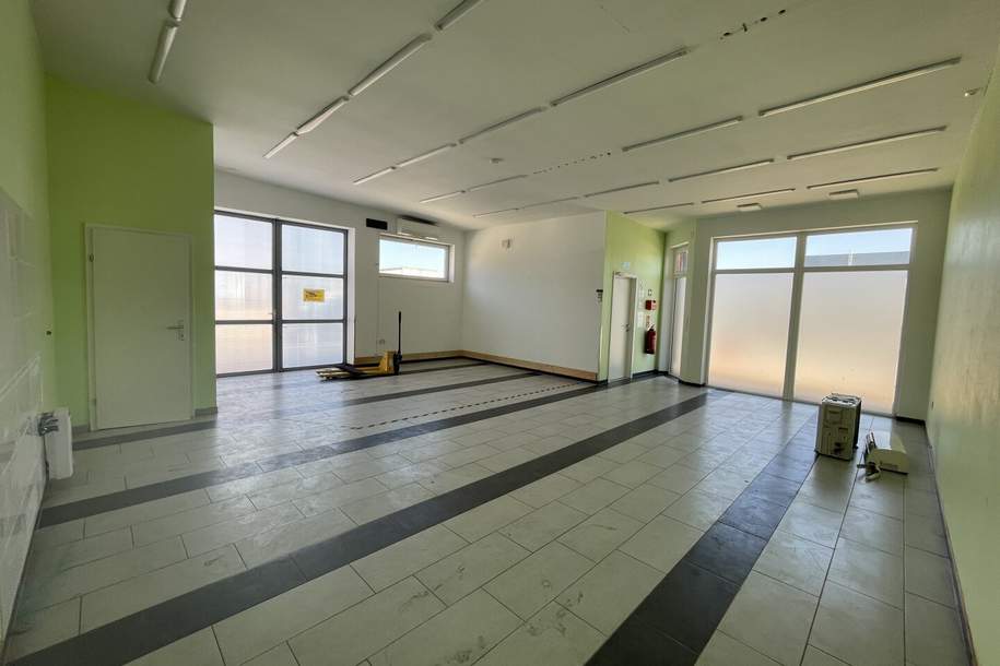 PROVISIONSFREI!!! Wunderschöne Halle, Lager, Werkstatt mitten in Areal200 in Sollenau, Gewerbeobjekt-miete, 900,00,€, 2601 Wiener Neustadt(Land)
