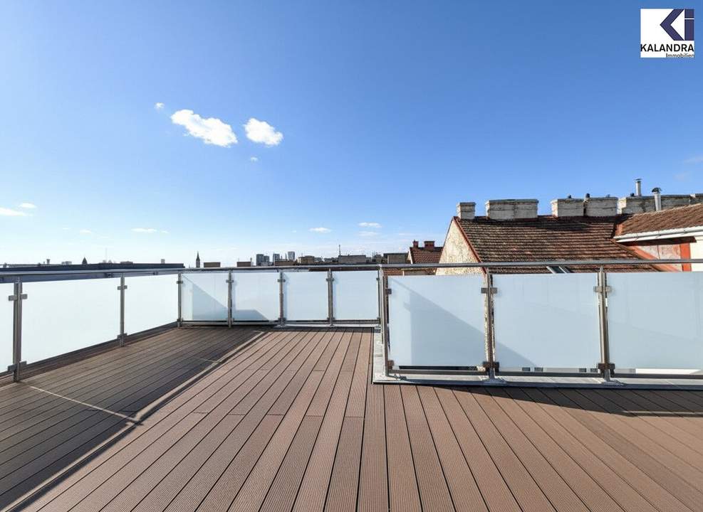 360 TOUR // DACHGESCHOSSWOHNUNG IM FASANVIERTEL