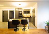 Drei Balkone. Vier Zimmer. Kürzlich saniert. Bereit für Ihren neuen Lieblingsplatz?