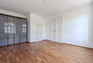 Helle 4-Zimmer-Altbauwohnung mit Kamin und beeindruckendem Ausblick