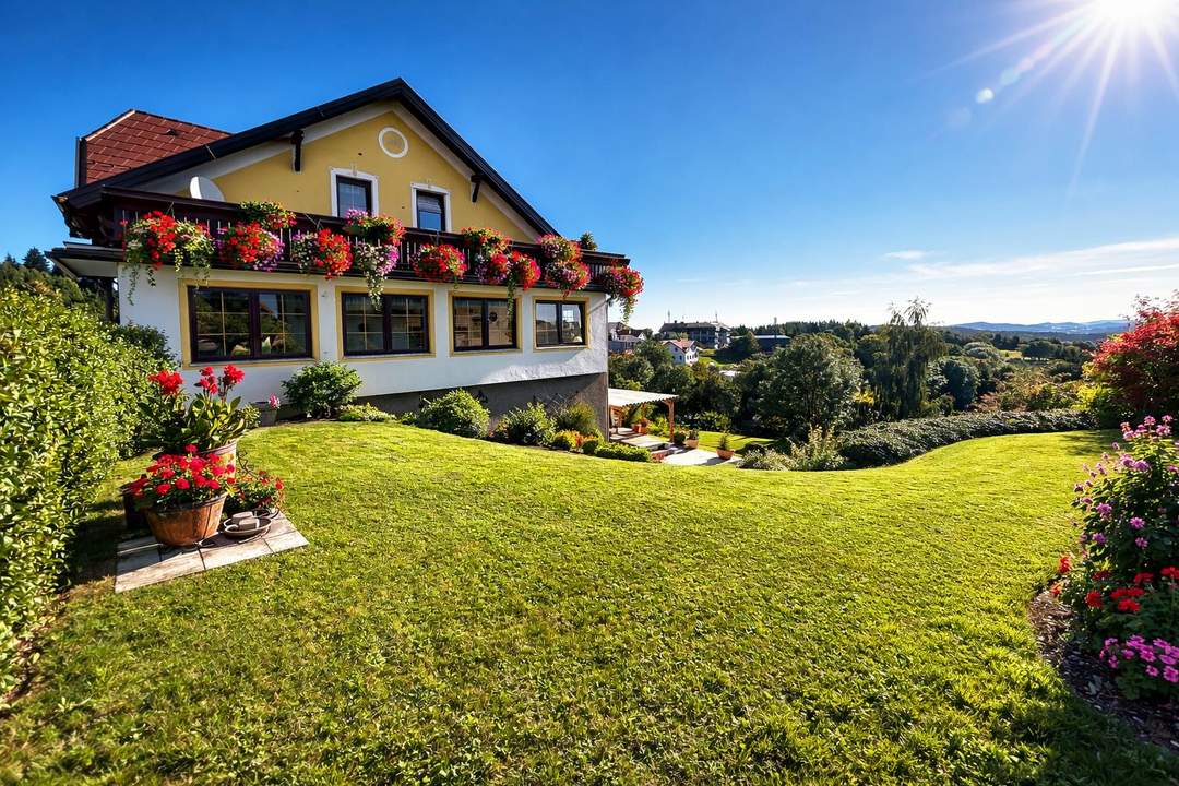 Viel Platz für wenig Geld: Ein- oder Zweifamilienhaus in sonniger Aussichtslage!