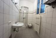 UNBEFRISTETES MIETVERHÄLTNIS 3 ½ Zimmer-Altbauwohnung im Herzen der Stadt!